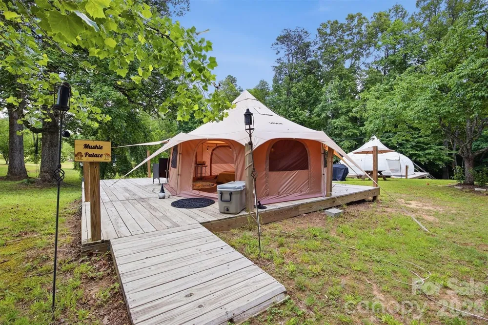 360 Johnson Caldwell Road Boomer, NC 28606