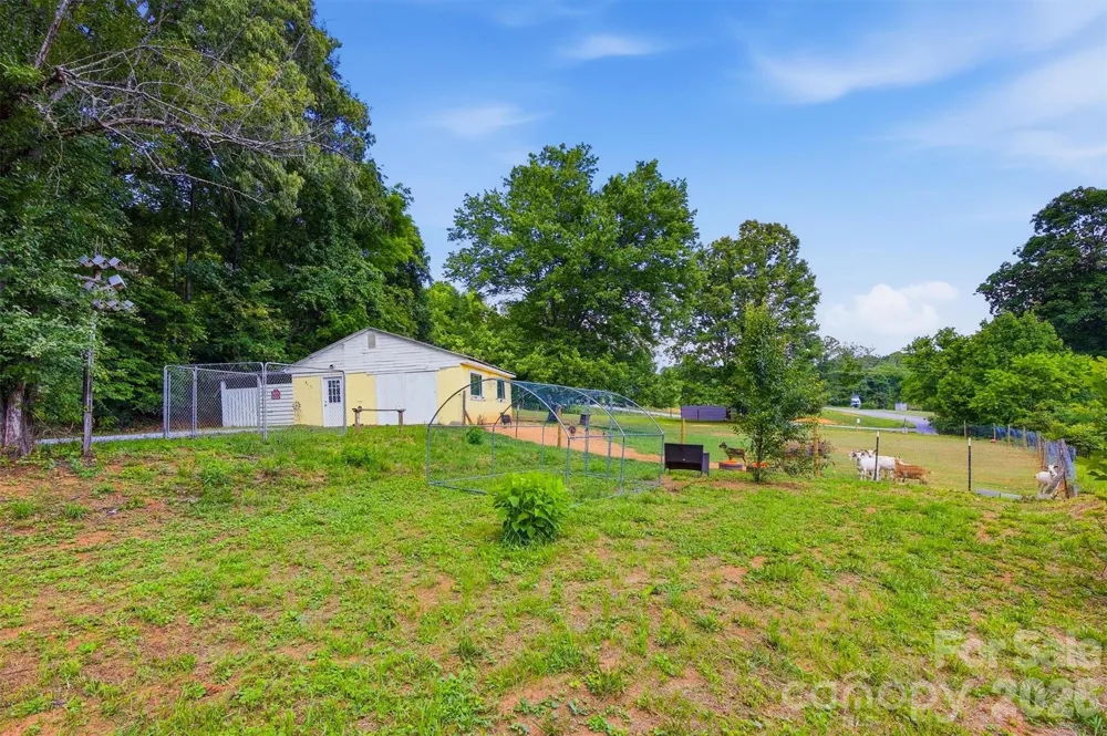 360 Johnson Caldwell Road Boomer, NC 28606