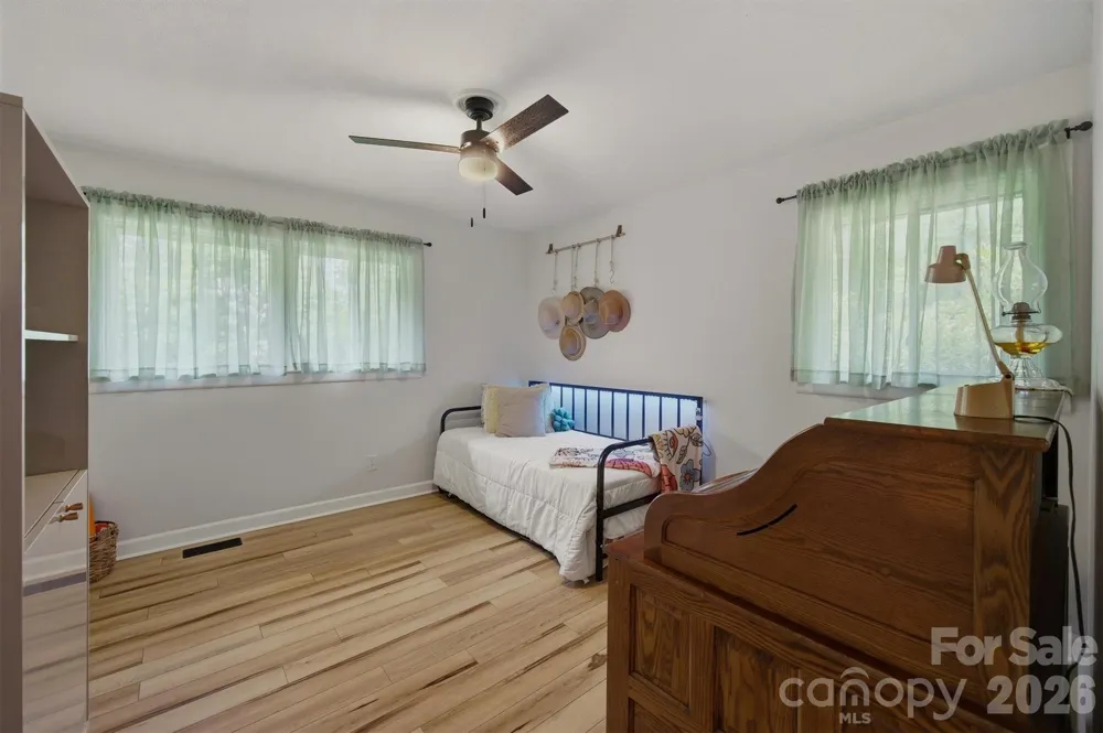 360 Johnson Caldwell Road Boomer, NC 28606