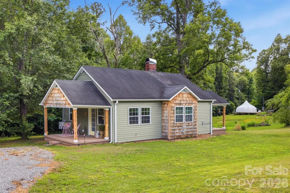 360 Johnson Caldwell Road Boomer, NC 28606