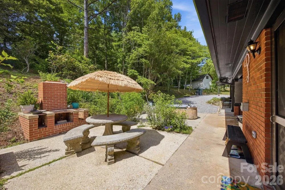 360 Johnson Caldwell Road Boomer, NC 28606
