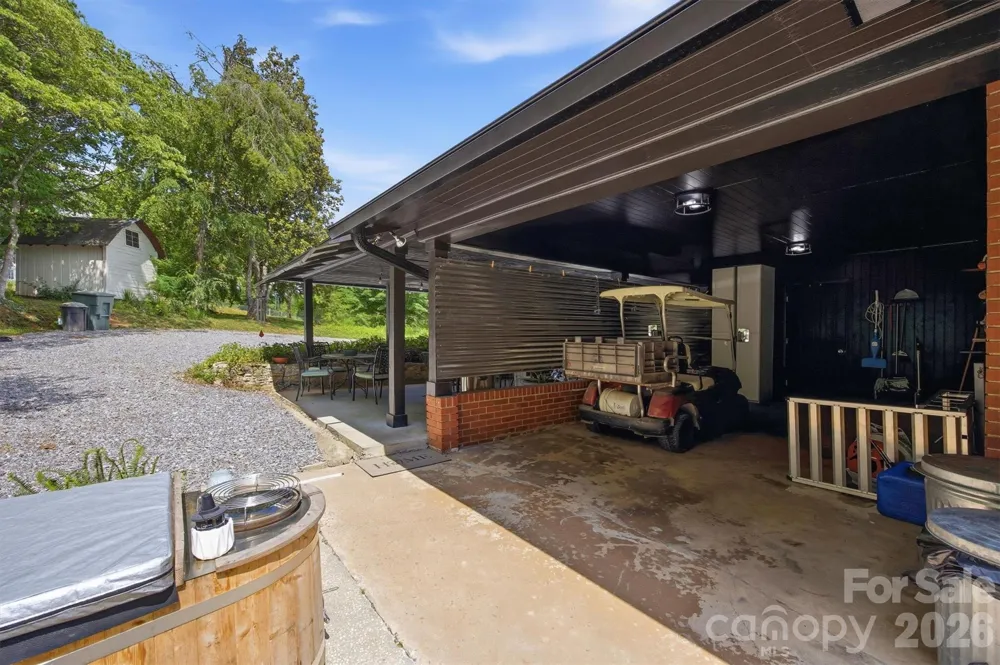 360 Johnson Caldwell Road Boomer, NC 28606