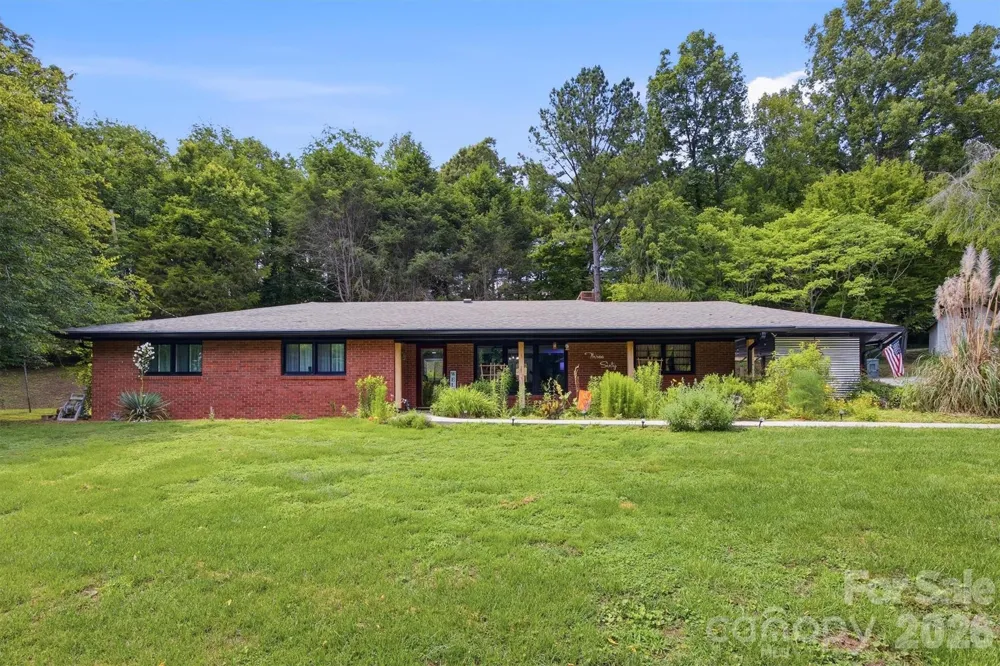 360 Johnson Caldwell Road Boomer, NC 28606
