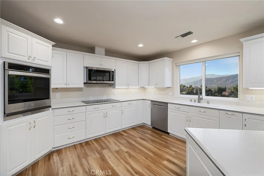705 Beaverbrook Glendora, CA 91740
