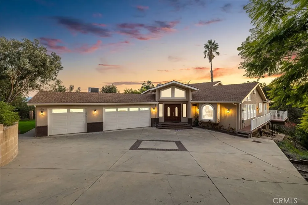 705 Beaverbrook Glendora, CA 91740