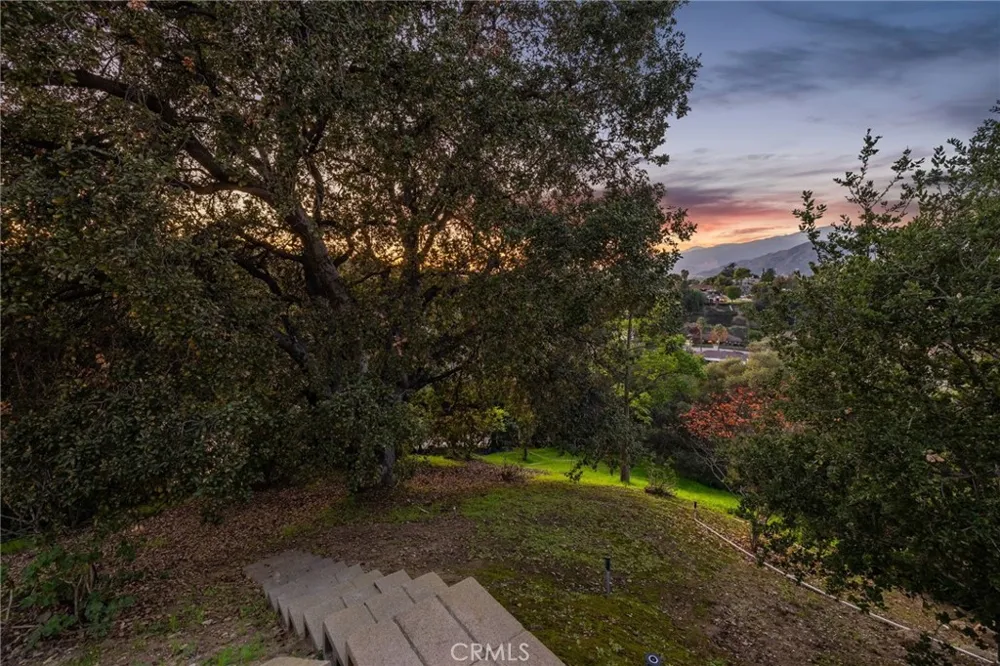 705 Beaverbrook Glendora, CA 91740