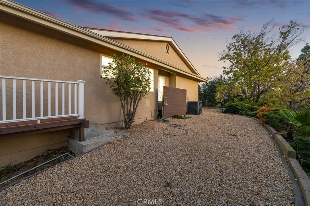 705 Beaverbrook Glendora, CA 91740