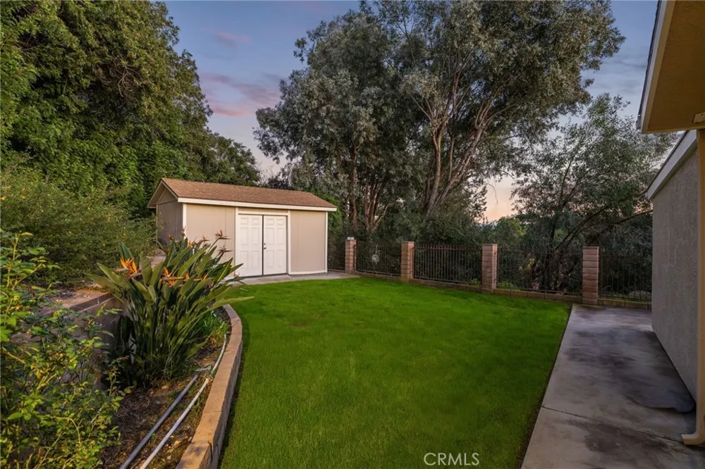 705 Beaverbrook Glendora, CA 91740