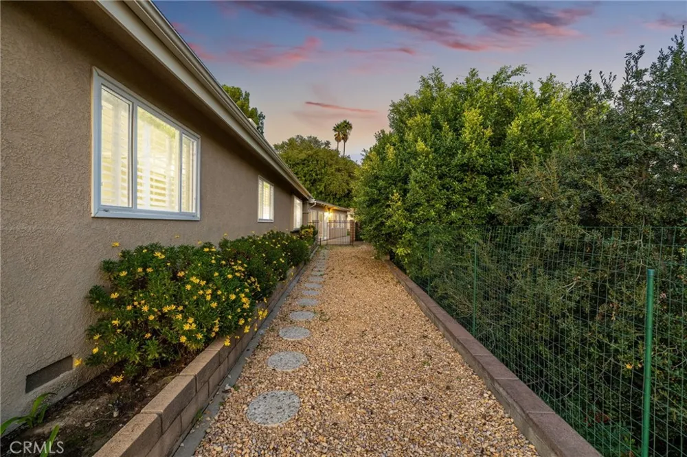 705 Beaverbrook Glendora, CA 91740