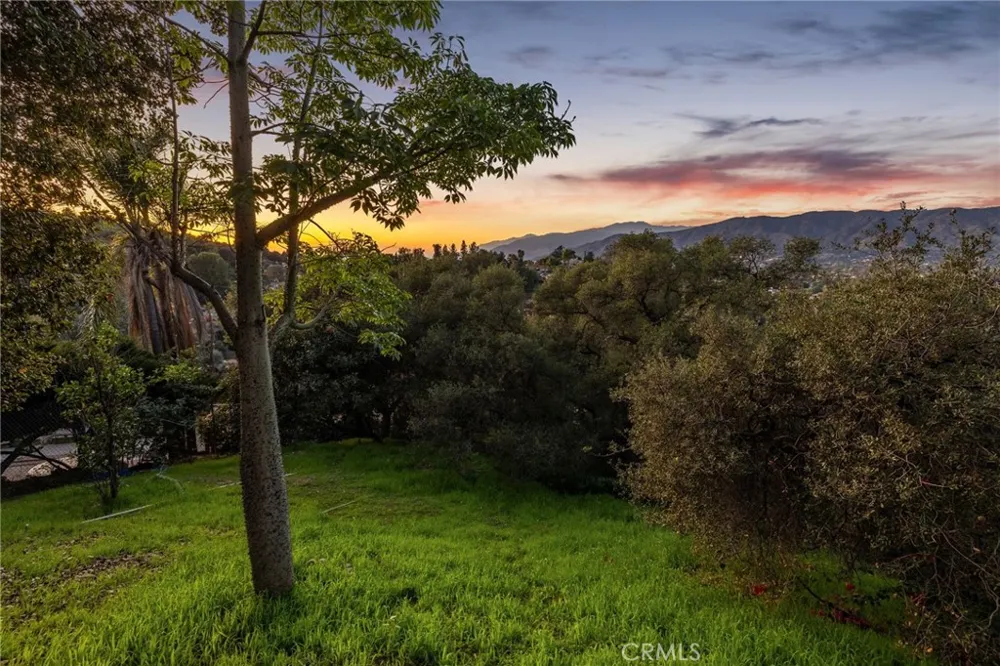 705 Beaverbrook Glendora, CA 91740