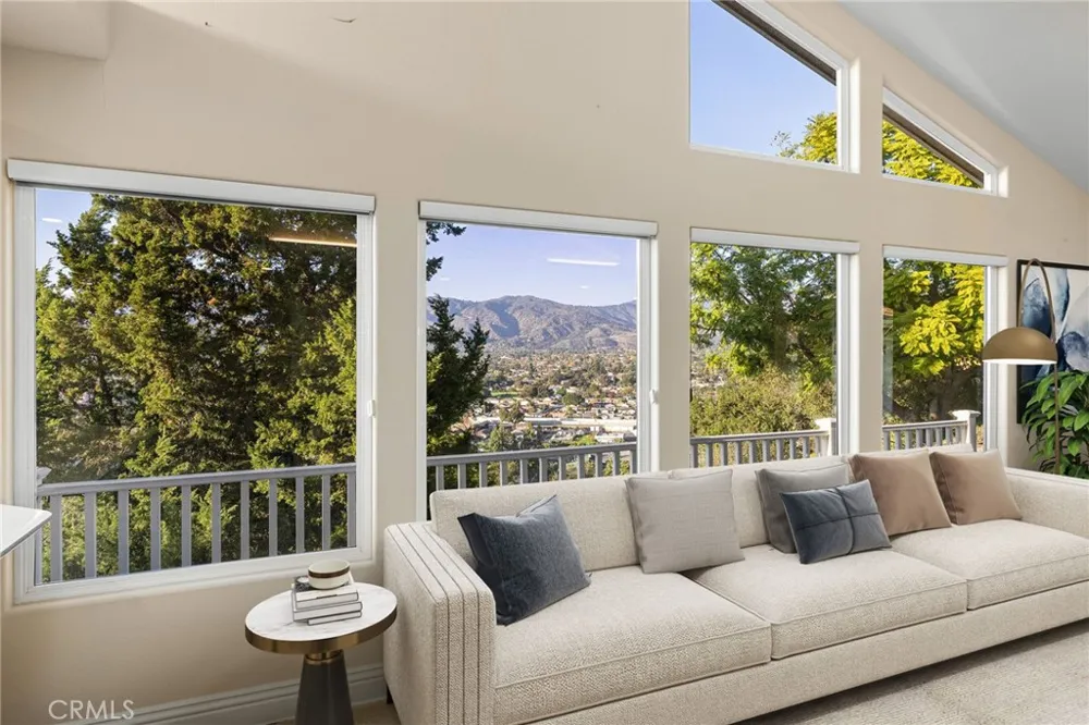 705 Beaverbrook Glendora, CA 91740