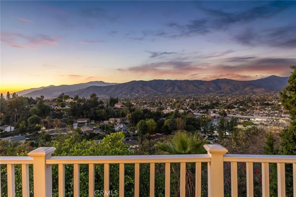 705 Beaverbrook Glendora, CA 91740