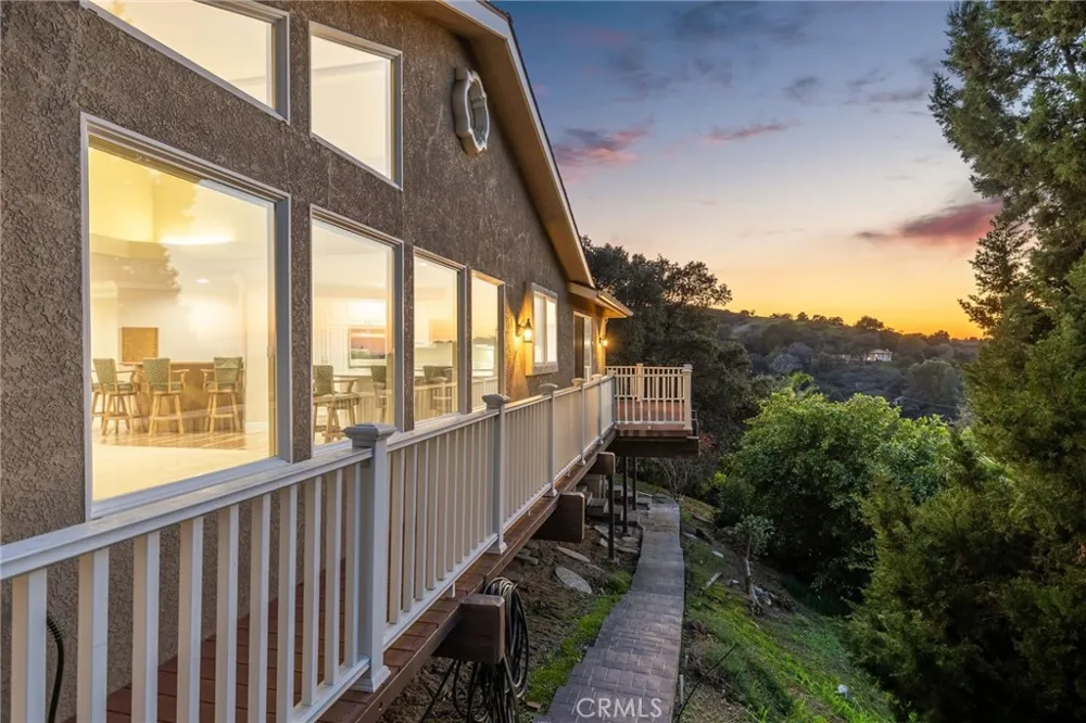 705 Beaverbrook Glendora, CA 91740