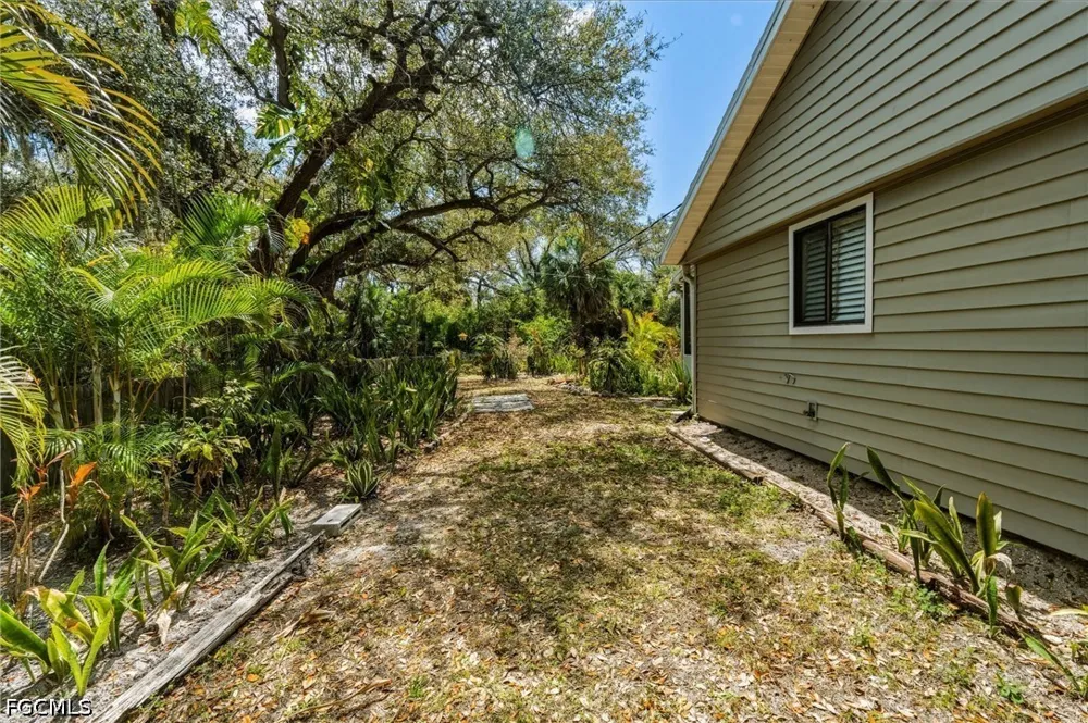 Banyan Avenue Port Charlotte, FL 33954