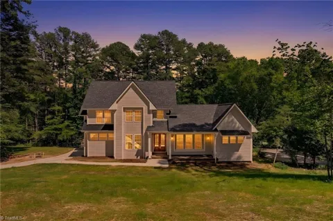 2592 Fox Ridge Road