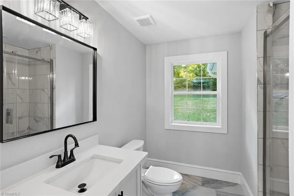 2592 Fox Ridge Road Asheboro, NC 27205