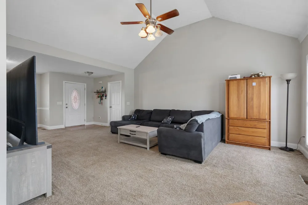 734 Lear Rd Portland, TN 37148