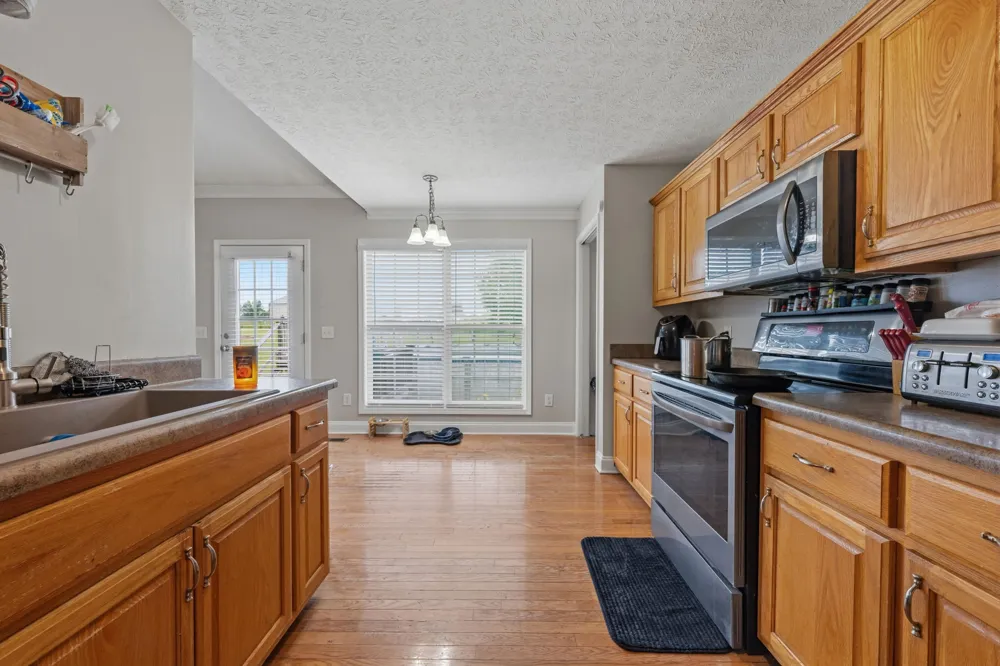 734 Lear Rd Portland, TN 37148
