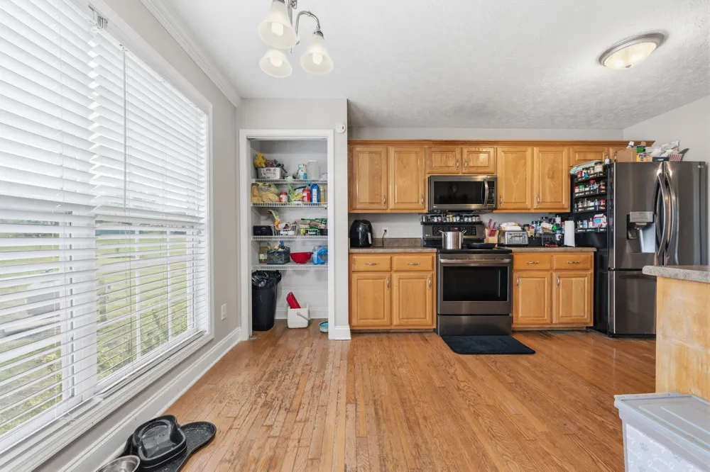 734 Lear Rd Portland, TN 37148