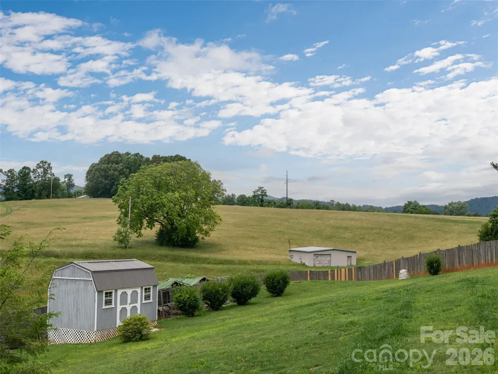 9 Coquina Lane Leicester, NC 28748
