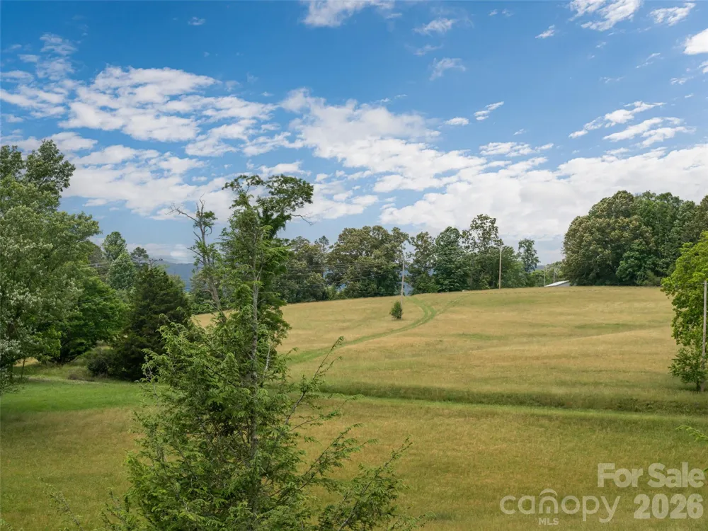 9 Coquina Lane Leicester, NC 28748