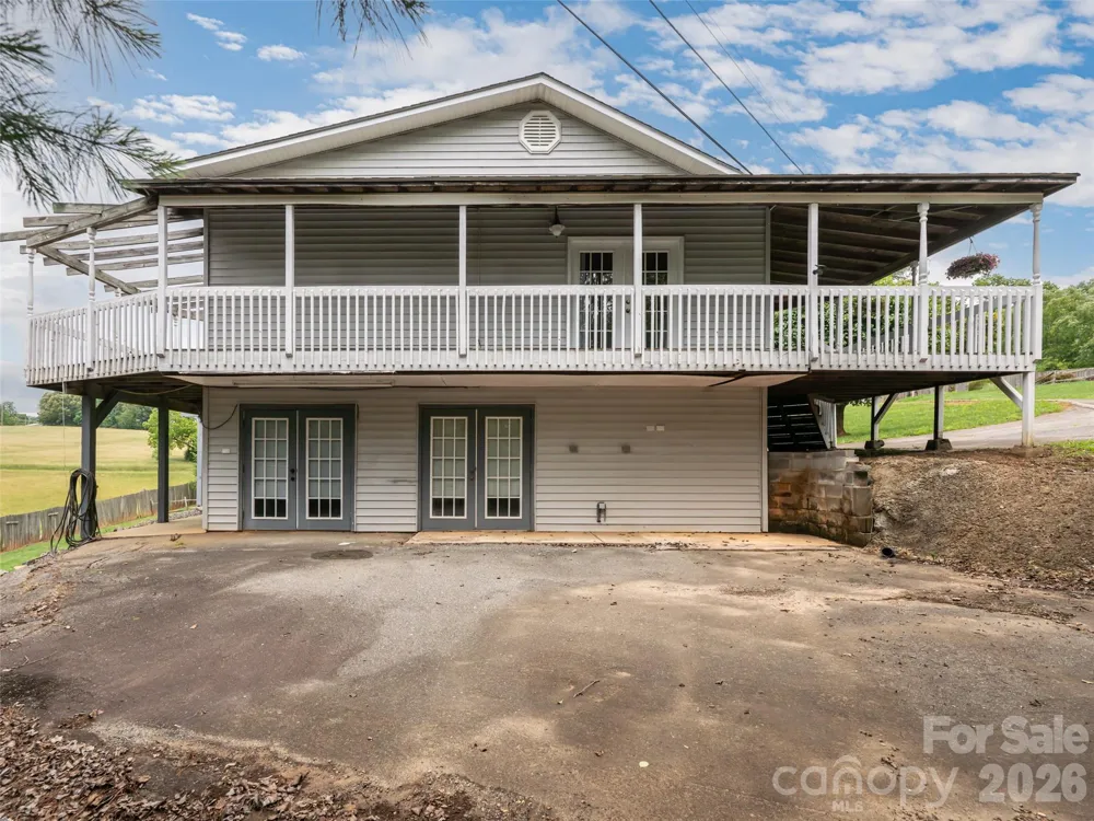 9 Coquina Lane Leicester, NC 28748