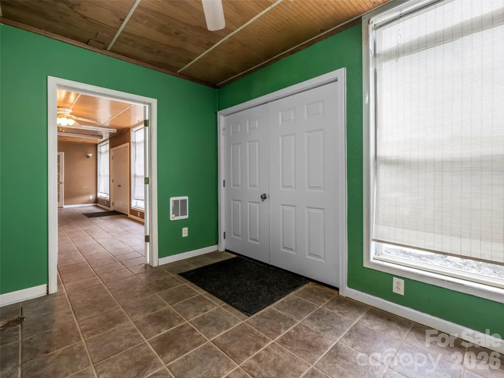 9 Coquina Lane Leicester, NC 28748