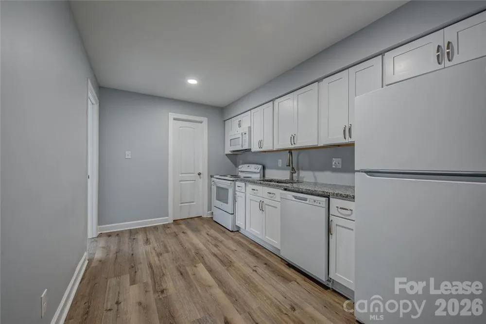 1048 Avondale Road #17 Lowell, NC 28098