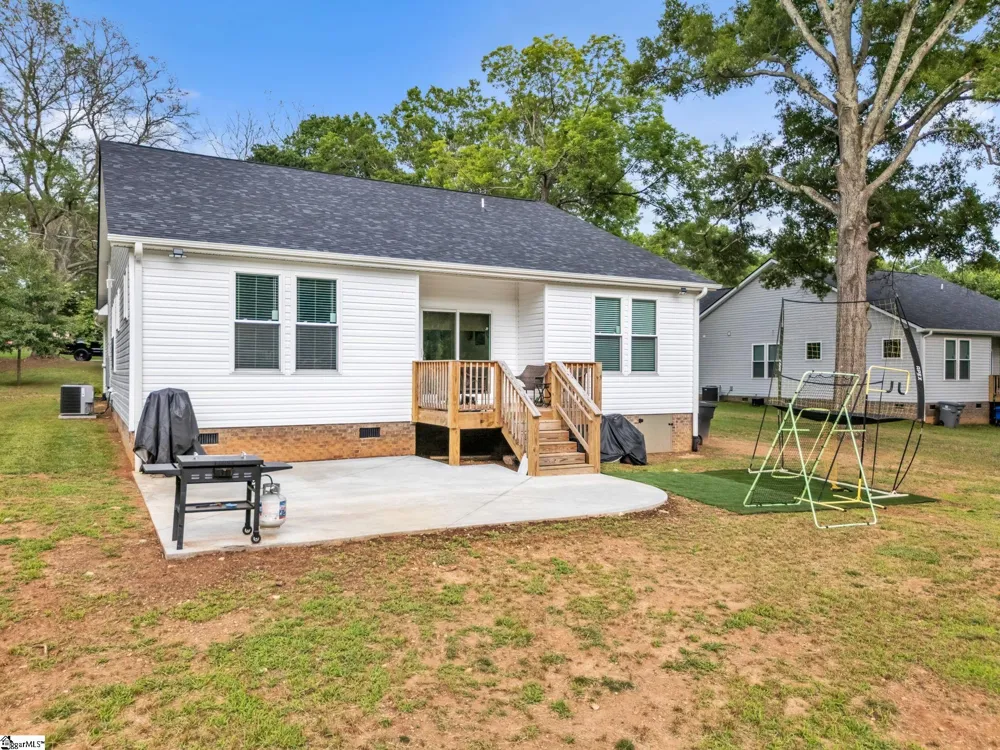 404 Burrell Street Pendleton, SC 29670