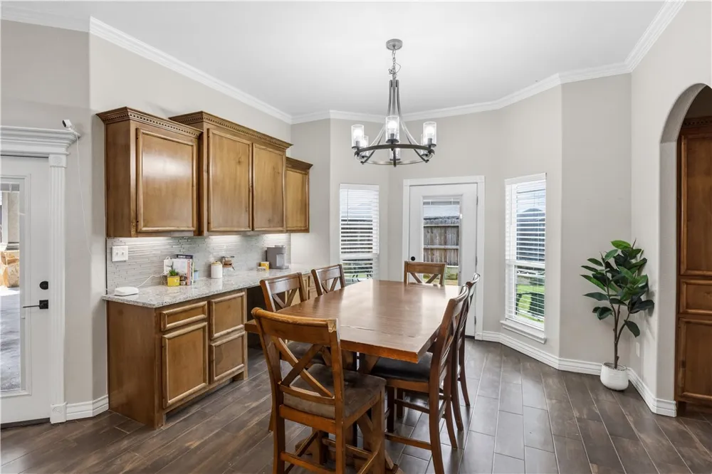 9505 Royal Oak Drive Corpus Christi, TX 78410