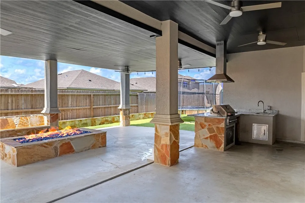 9505 Royal Oak Drive Corpus Christi, TX 78410