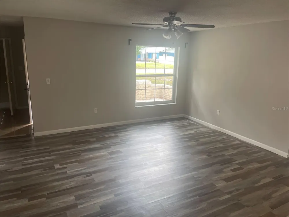 906 ESSEX ROAD Brandon, FL 33510