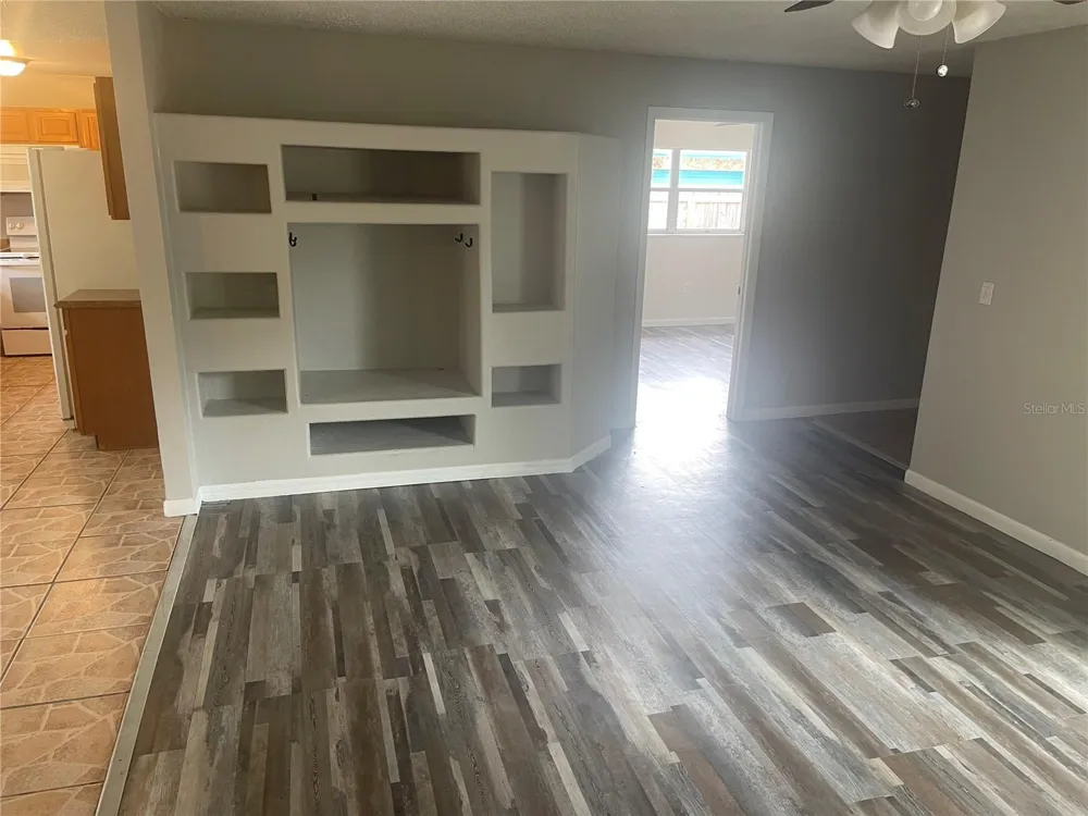 906 ESSEX ROAD Brandon, FL 33510