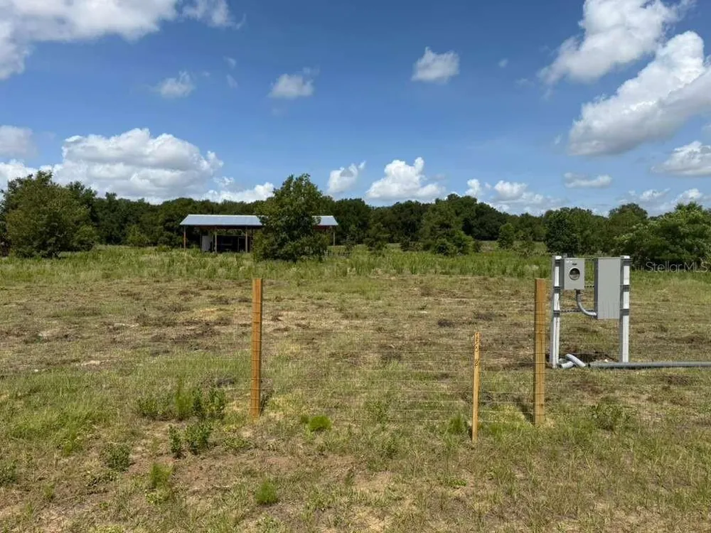22029 COUNTY ROAD 561 Astatula, FL 34705