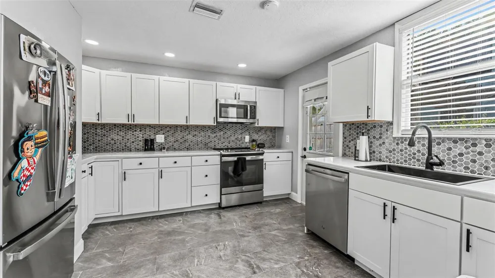 630 E STANFORD STREET Bartow, FL 33830