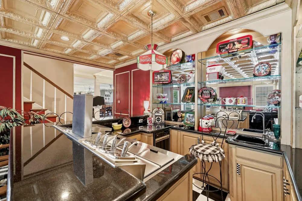 1809 Southpark Drive Arlington, TX 76013