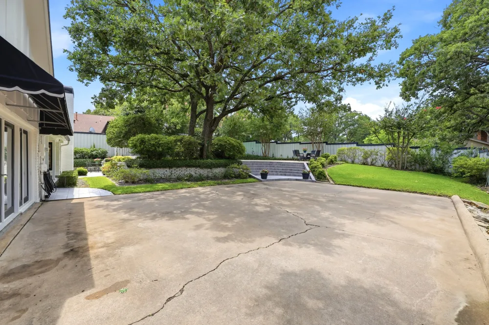 1809 Southpark Drive Arlington, TX 76013