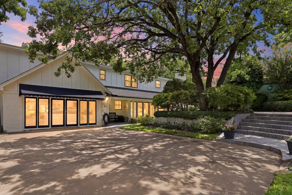 1809 Southpark Drive Arlington, TX 76013