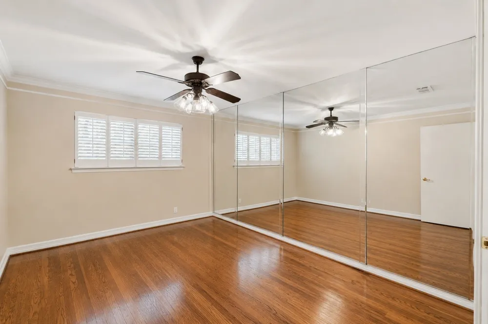 1809 Southpark Drive Arlington, TX 76013