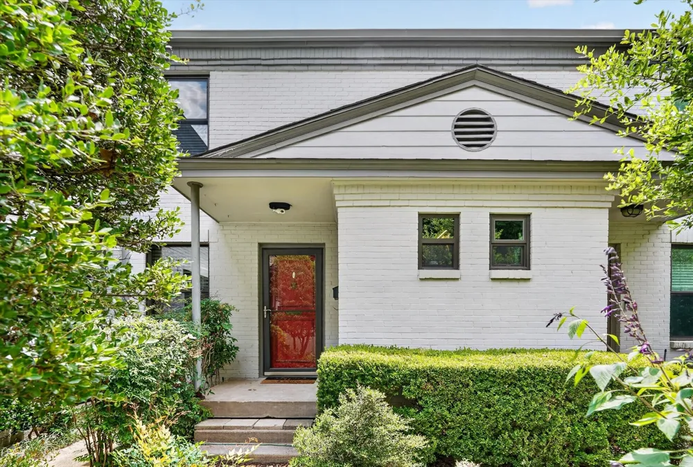4926 Lahoma Street Dallas, TX 75235