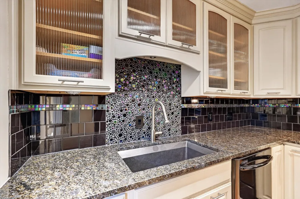 4926 Lahoma Street Dallas, TX 75235