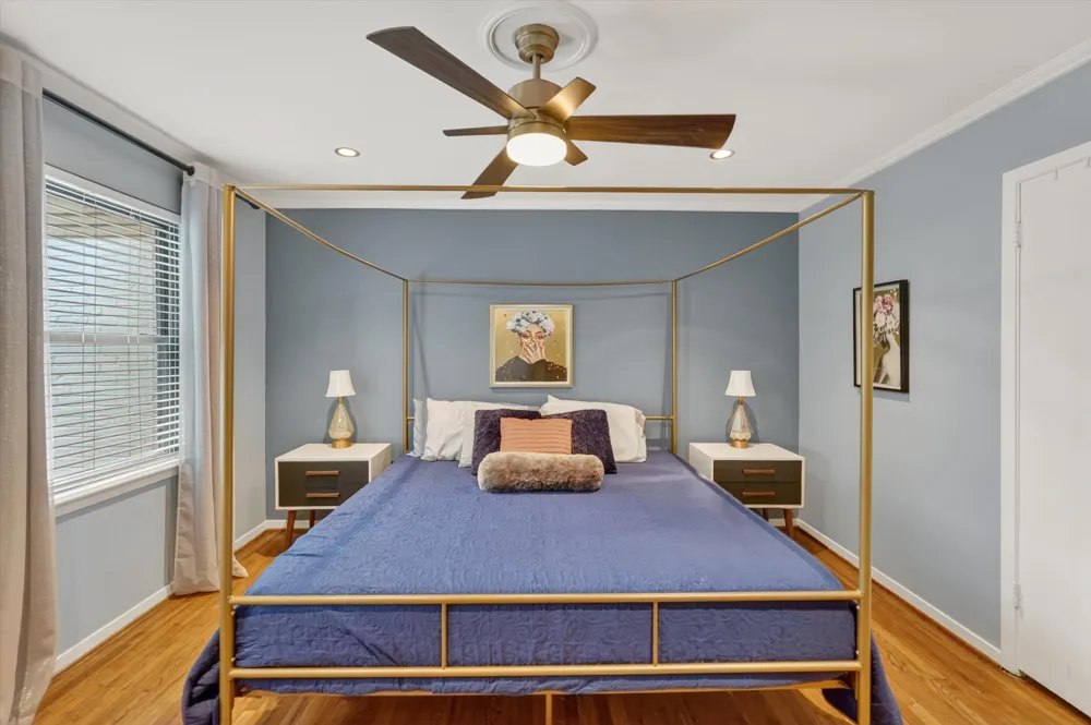 4926 Lahoma Street Dallas, TX 75235