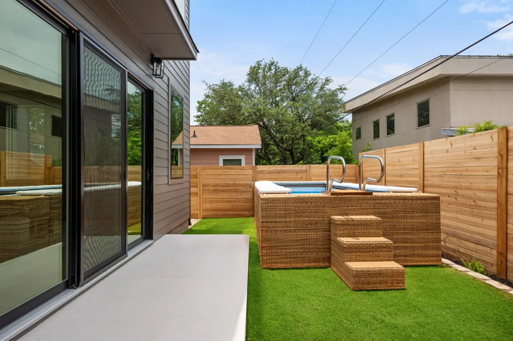 1004 Juanita #2 Austin, TX 78704