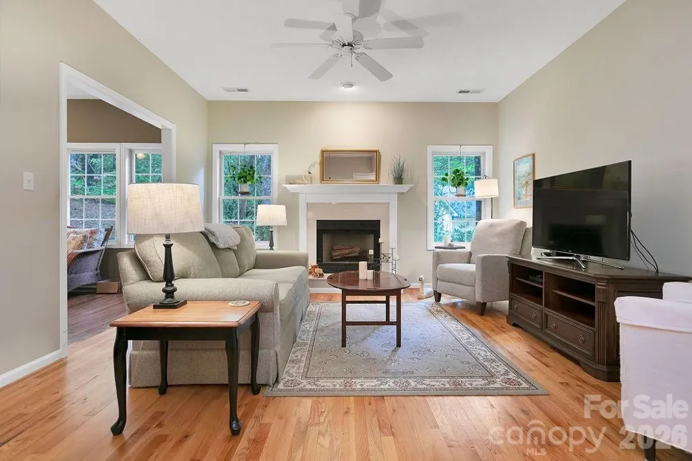 61 Autumn Glen Court Brevard, NC 28712