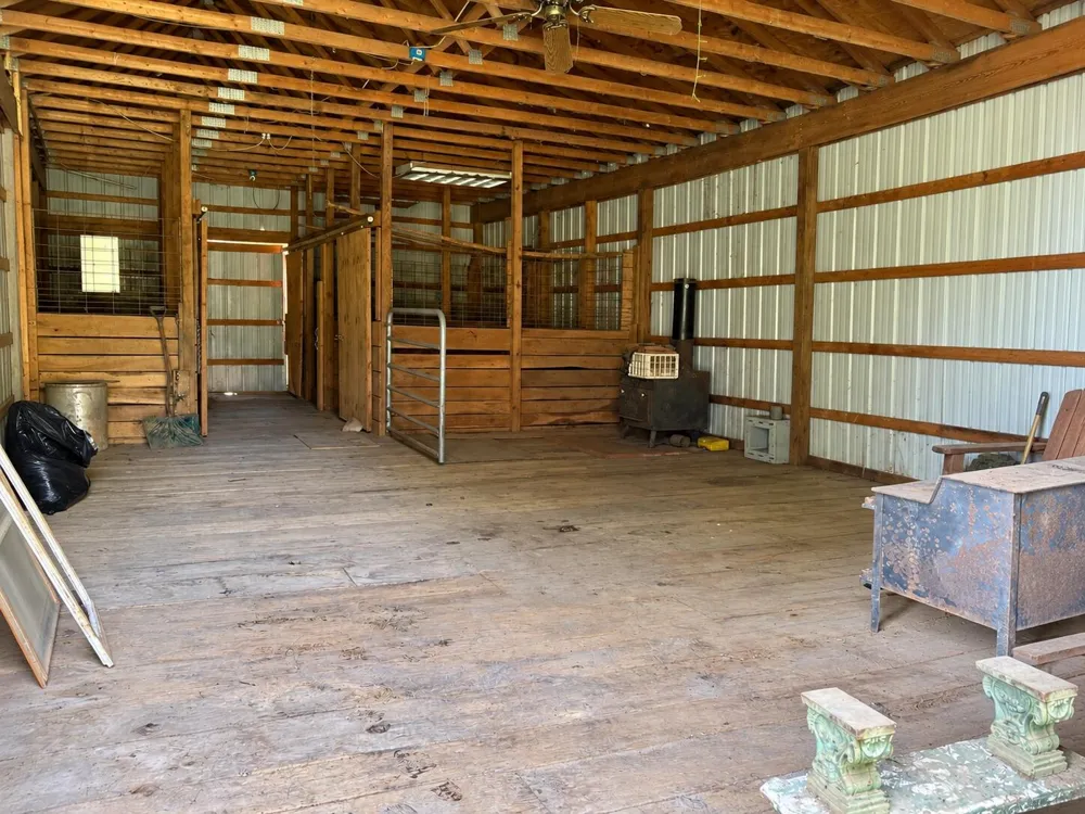 55686 Parkville Road Park Township, MI 49072