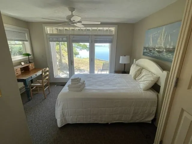 Pinnacle Place Glen Arbor Township, MI 49636