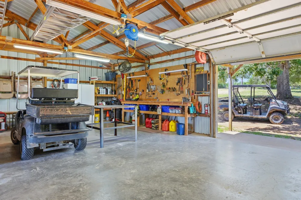 3457 County Road 364 Milano, TX 76556