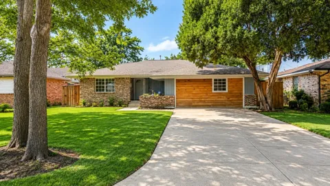 2010 Swansee Drive