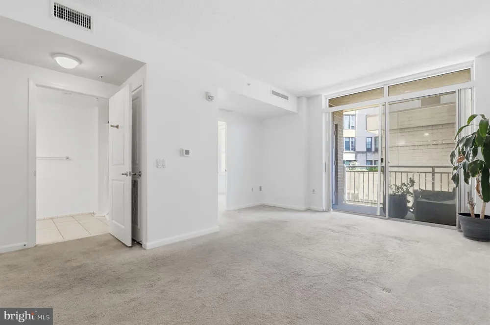 930 WAYNE AVENUE #201 Silver Spring, MD 20910