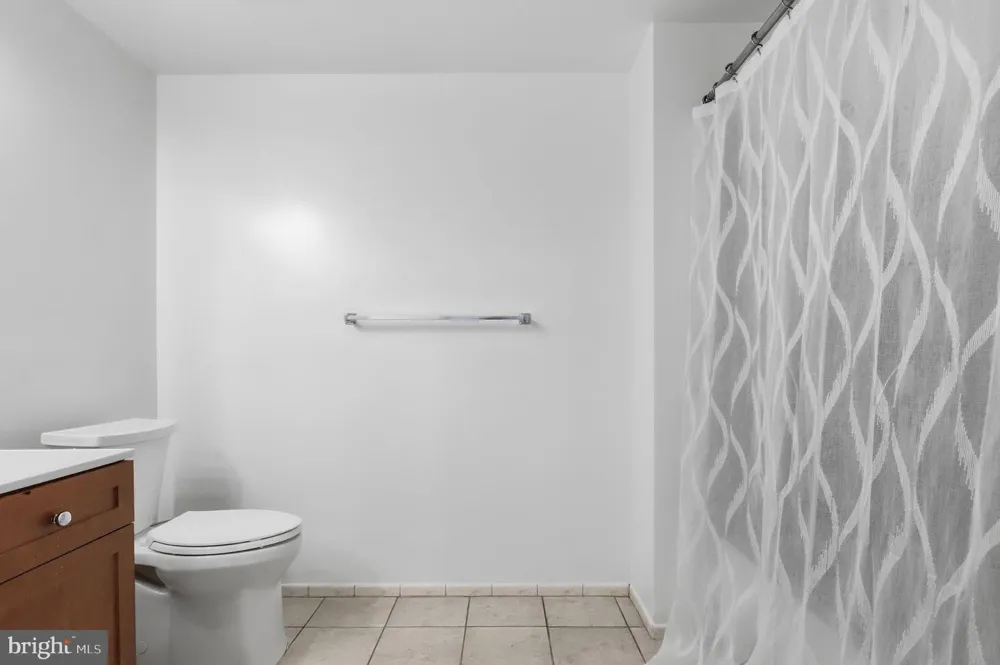 930 WAYNE AVENUE #201 Silver Spring, MD 20910
